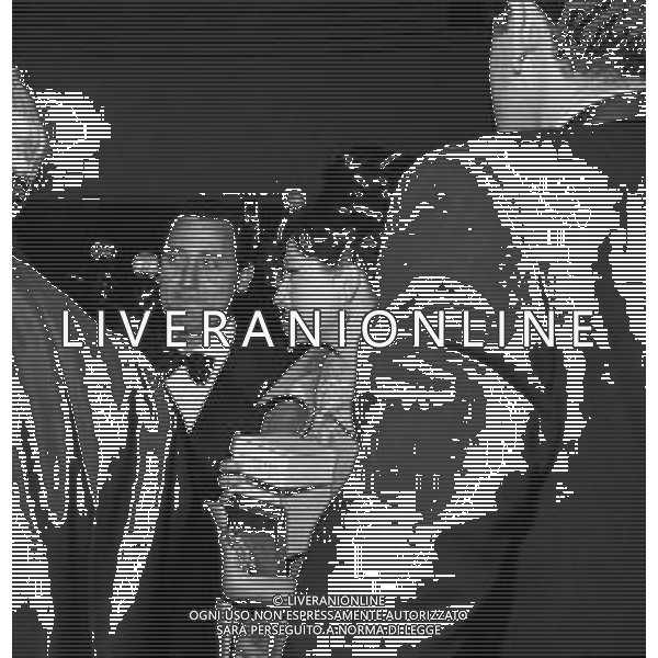 RETROSPETTIVA SORAYA ESFANDIARY BAKHTIARI REGINA DI PERSIA NELLA FOTO SORAYA ESFANDIARY BAKHTIARI PRINCIPESSA DI PERSIA ALLA PRIMA DEL SUO FILM A MILANO IL GIORNO 12-01-1965 CON ALBERTO SORDI AG ALDO LIVERANI SAS
