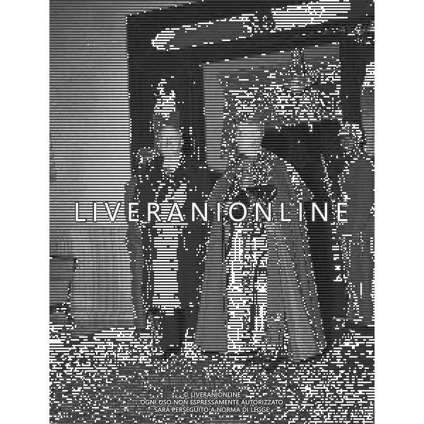 RETROSPETTIVA SORAYA ESFANDIARY BAKHTIARI REGINA DI PERSIA NELLA FOTO SORAYA ESFANDIARY BAKHTIARI PRINCIPESSA DI PERSIA IL GIORNO DEL MATRIMONIO CON LO SCIA\' DI PERSIA MOHAMMAD REZA PAHLAVI FOTO SANDRO VESPASIANI-AG ALDO LIVERANI SAS 