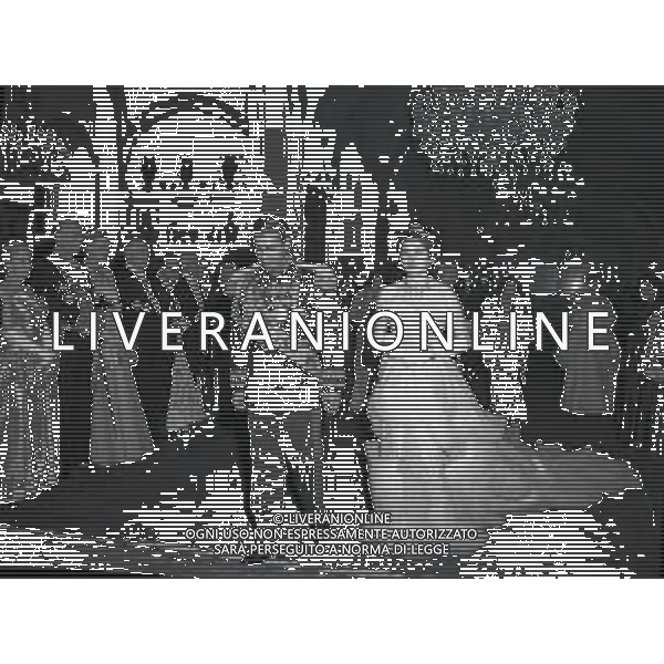 RETROSPETTIVA SORAYA ESFANDIARY BAKHTIARI REGINA DI PERSIA NELLA FOTO SORAYA ESFANDIARY BAKHTIARI PRINCIPESSA DI PERSIA IL GIORNO DEL MATRIMONIO CON LO SCIA\' DI PERSIA MOHAMMAD REZA PAHLAVI FOTO SANDRO VESPASIANI-AG ALDO LIVERANI SAS 