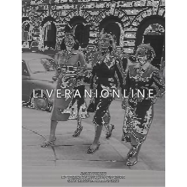 RETROSPETTIVA SORAYA ESFANDIARY BAKHTIARI REGINA DI PERSIA NELLA FOTO SORAYA ESFANDIARY BAKHTIARI PRINCIPESSA DI PERSIA A ROMA CON LA MADRE FOTO SANDRO VESPASIANI-AG ALDO LIVERANI SAS 