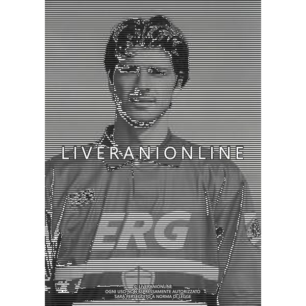 RETROSPETTIVA MAURO BERTARELLI CALCIATORE NELLA FOTO MAURO BERTARELLI CONLA MAGLIA DELLA SAMPDORIA CALCIO ANNO 1993-1994 AG ALDO LIVERANI SAS 