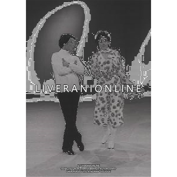 RETROSPETTIVA ROMINA POWER CANTANTE NELLA FOTO ROMINA POWER CON MASSIMO RANIERI NELLA TRASMISSIONE TELEVISIVA “DOPPIA COPPIA“ NELL\'ANNO 1970 AG ALDO LIVERANI SAS