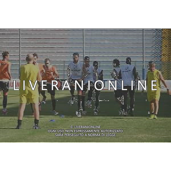 GiannettoniV/LMedia - Messina vs Palermo - Campionato di Calcio Serie C - Lega Pro 2021/2022 04 settembre 2021 - Stadio Luigi Razza , Vibo Valentia , Italia Nella foto: Messina riscaldamento @GiannettoniV/LMedia/AGENZIA ALDO LIVERANI SAS