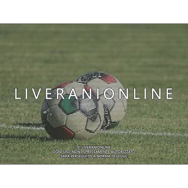 GiannettoniV/LMedia - Messina vs Palermo - Campionato di Calcio Serie C - Lega Pro 2021/2022 04 settembre 2021 - Stadio Luigi Razza , Vibo Valentia , Italia Nella foto: PALLONE LEGA PRO 2021-2022 @GiannettoniV/LMedia/AGENZIA ALDO LIVERANI SAS