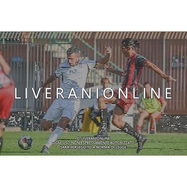 FagioliniF/LMedia - Lucchese vs Cesena - Campionato di Calcio Serie C - Lega Pro 2021/2022 05 settembre 2021 - Stadio Porta Elisa, Lucca, Italia Nella foto: Giacomo Zecca (Cesena) calcia a rete contrastato da Federico Papini (Lucchese) @FagioliniF/LMedia/AGENZIA ALDO LIVERANI SAS