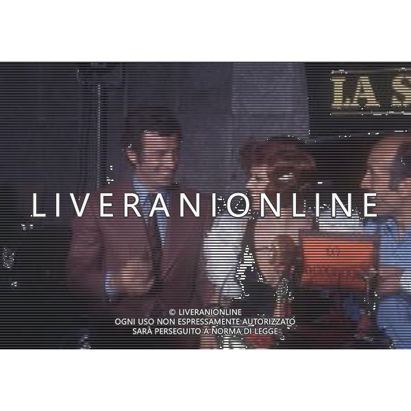 RETROSPETTIVA JEAN PAUL BELMONDO ATTORE FRANCESE CON CLAUDIA CARDINALE A CANNES NELL\'ANNO 1972 ©Archivio Giovanni Liverani/AGENZIA ALDO LIVERANI SAS