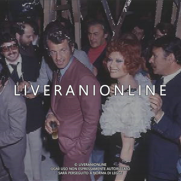 RETROSPETTIVA JEAN PAUL BELMONDO ATTORE FRANCESE CON CLAUDIA CARDINALE A CANNES NELL\'ANNO 1972 ©Archivio Giovanni Liverani/AGENZIA ALDO LIVERANI SAS