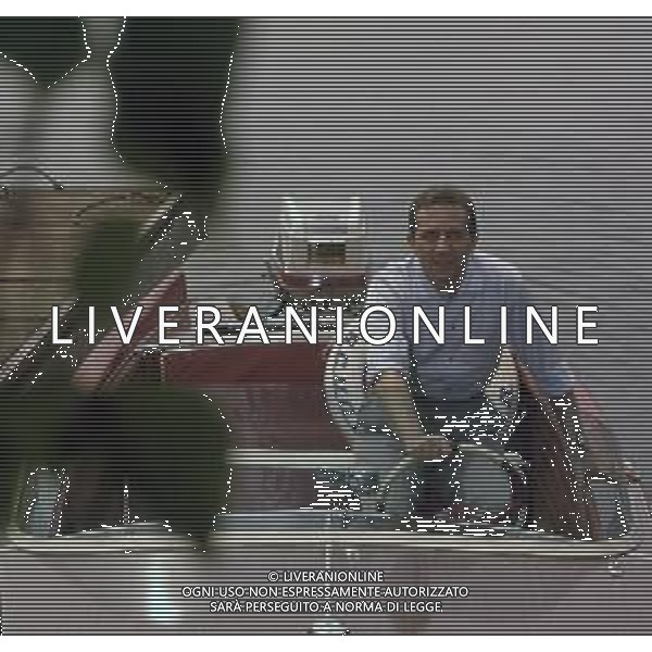 RETROSPETTIVA MIKE BONGIORNO PRESENTATORE TELEVISIVO NELLA FOTO MIKE BONGIORNO SU UN MOTOSCAFO AG ALDO LIVERANI SAS