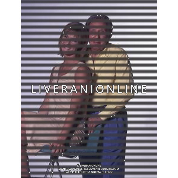 RETROSPETTIVA MIKE BONGIORNO PRESENTATORE TELEVISIVO NELLA FOTO MIKE BONGIORNO CON HELEN HIDDING AG ALDO LIVERANI SAS