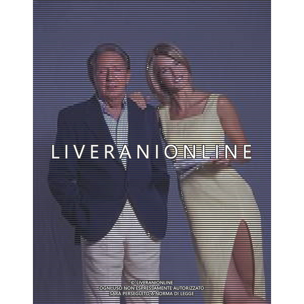 RETROSPETTIVA MIKE BONGIORNO PRESENTATORE TELEVISIVO NELLA FOTO MIKE BONGIORNO CON HELEN HIDDING AG ALDO LIVERANI SAS