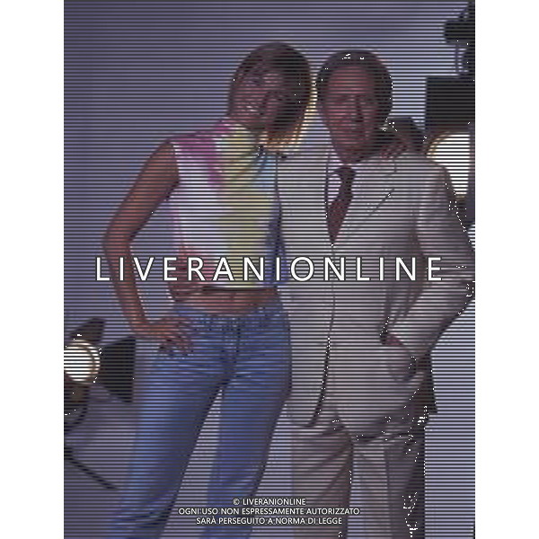 RETROSPETTIVA MIKE BONGIORNO PRESENTATORE TELEVISIVO NELLA FOTO MIKE BONGIORNO CON HELEN HIDDING AG ALDO LIVERANI SAS