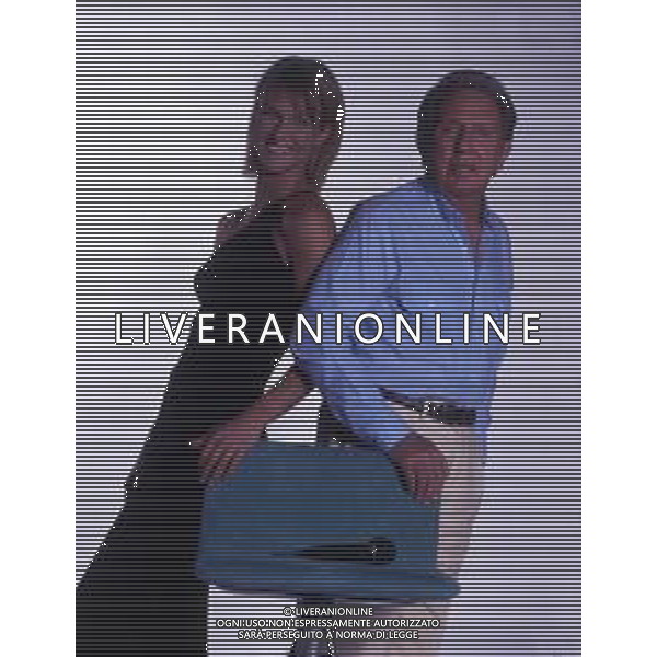 RETROSPETTIVA MIKE BONGIORNO PRESENTATORE TELEVISIVO NELLA FOTO MIKE BONGIORNO CON HELEN HIDDING AG ALDO LIVERANI SAS