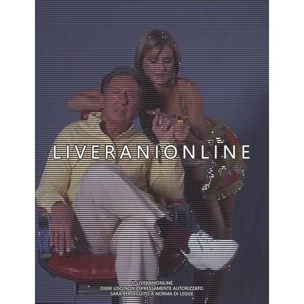RETROSPETTIVA MIKE BONGIORNO PRESENTATORE TELEVISIVO NELLA FOTO MIKE BONGIORNO CON HELEN HIDDING AG ALDO LIVERANI SAS