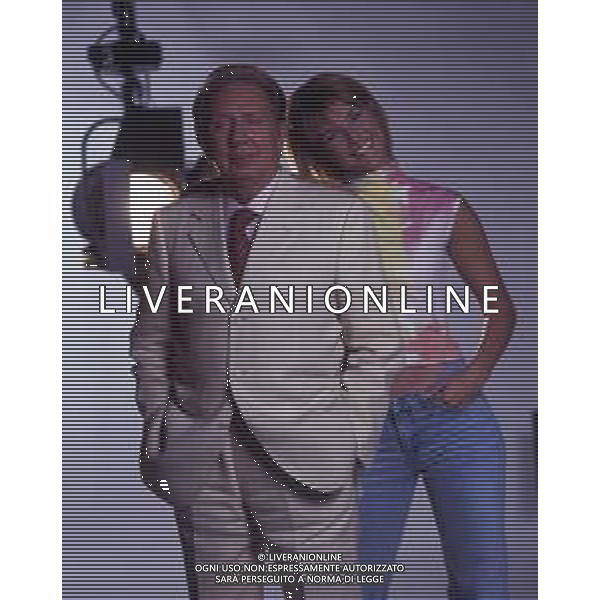 RETROSPETTIVA MIKE BONGIORNO PRESENTATORE TELEVISIVO NELLA FOTO MIKE BONGIORNO CON HELEN HIDDING AG ALDO LIVERANI SAS