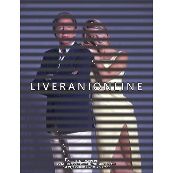 RETROSPETTIVA MIKE BONGIORNO PRESENTATORE TELEVISIVO NELLA FOTO MIKE BONGIORNO CON HELEN HIDDING AG ALDO LIVERANI SAS