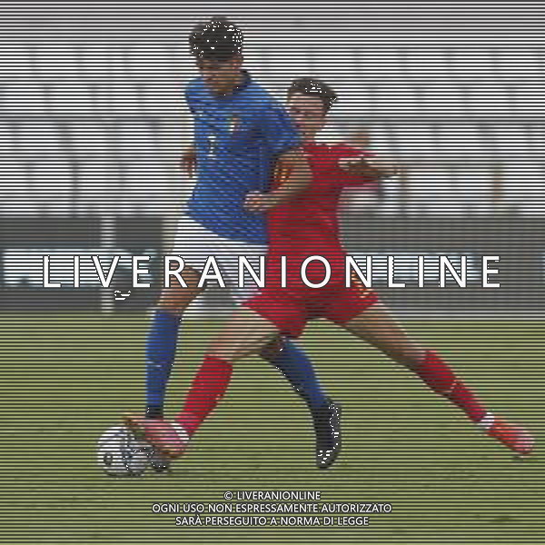 UEFA - Italia Under 21 vs Montenegro under 21- Qualificazioni al Campionato Europeo Under 21 2023 del 07/09/2021 nella foto: Raoul Bellanova (Italy) Omar Sarif Sijaric (Montenegro) ©Claudio Zamagni/Agenzia Aldo Liverani Raoul Bellanova (Italy) Omar Sarif Sijaric (Montenegro)during qualifiers UEFA Championship Under 21 - 2023 match between Italy and Montenegro under 21 on september 07 2021. photo credit by Claudio Zamagni/Aldo Liverani Photo Agency/AGENZIA ALDO LIVERANI SAS