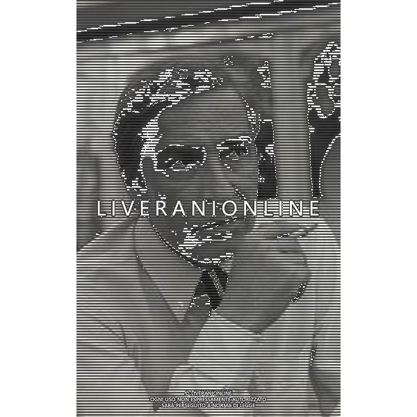 RETROSPETTIVA UBALDO LAY ATTORE NELLA FOTO UBALDO LAY A VARESE SUL SET DEL FILM“LA DONNA DI PICCHE“ NELL\'ANNO 1971 AG ALDO LIVERANI SAS 