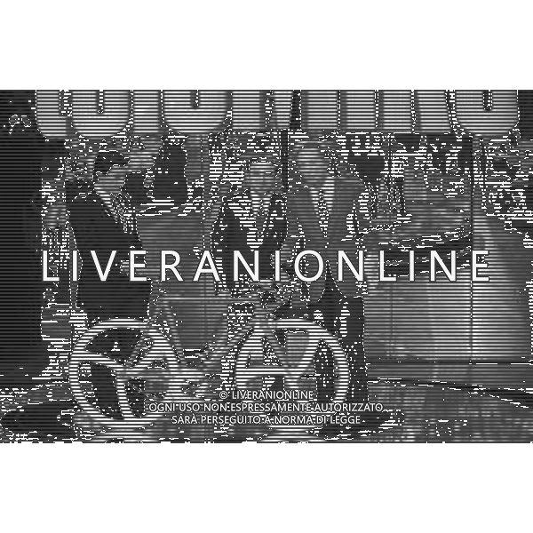 PENTATLON gioco televisivo a premi, trasmesso su Canale 5 nel 1987, condotto da Mike Bongiorno Nella foto con il Ciclista Giuseppe Saronni ed Ernesto Colnago costruttore Biciclette ©Archivio Giovanni Liverani / AGENZIA ALDO LIVERANI SAS