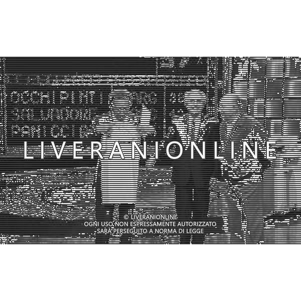 PENTATLON gioco televisivo a premi, trasmesso su Canale 5 nel 1987, condotto da Mike Bongiorno Nella foto con il ciclista gino bartali e vincenzo torriani ©Archivio Giovanni Liverani / AGENZIA ALDO LIVERANI SAS