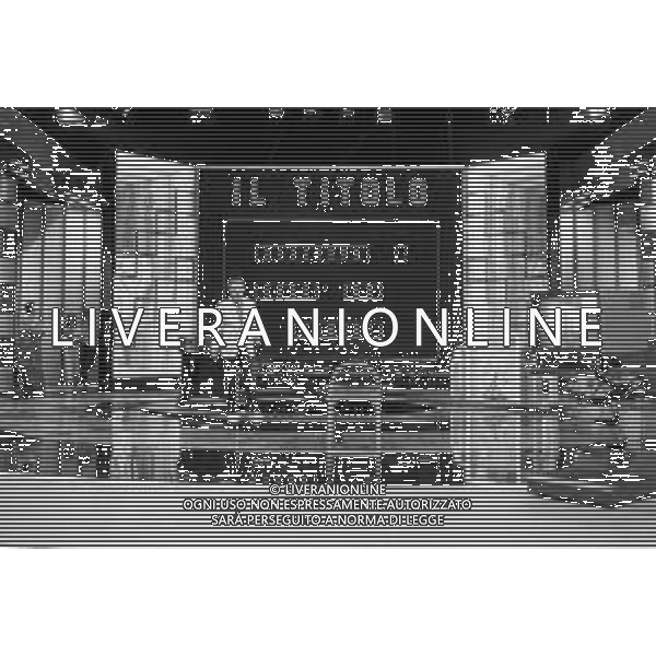 PENTATLON gioco televisivo a premi, trasmesso su Canale 5 nel 1986, condotto da Mike Bongiorno Nella foto durante la presentazione del programma ©Archivio Giovanni Liverani / AGENZIA ALDO LIVERANI SAS