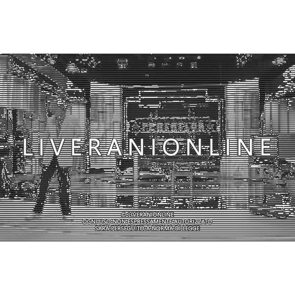 PENTATLON gioco televisivo a premi, trasmesso su Canale 5 nel 1986, condotto da Mike Bongiorno Nella foto durante la presentazione del programma ©Archivio Giovanni Liverani / AGENZIA ALDO LIVERANI SAS