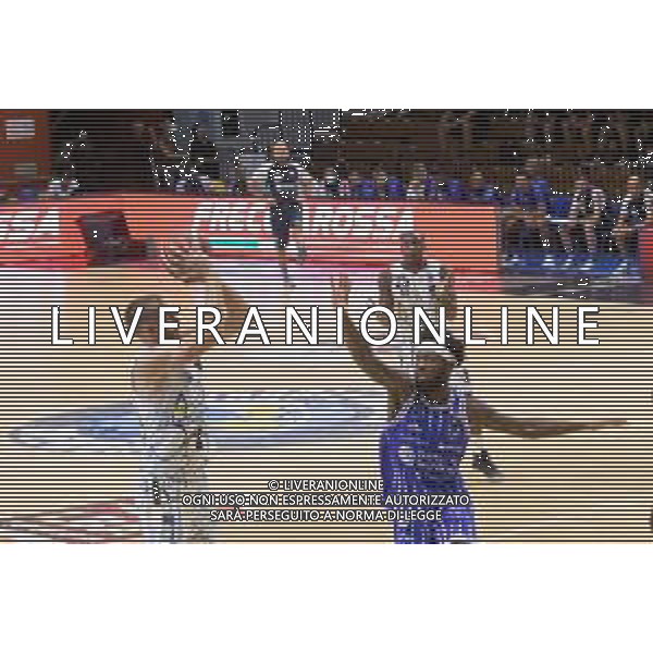 CasoniM/LMedia - Vanoli Basket Cremona VS Banco di Sardegna Sassari - Basket Supercoppa Italiana 10 settembre 2021 - Pala Radi, Cremona, Italia Nella foto: TINKLE Tres (Vanoli Cremona) al tiro @CasoniM/LMedia/ AGENZIA ALDO LIVERANI SAS