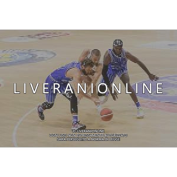 CasoniM/LMedia - Vanoli Basket Cremona VS Banco di Sardegna Sassari - Basket Supercoppa Italiana 10 settembre 2021 - Pala Radi, Cremona, Italia Nella foto: GENTILE Stefano (Banco di Sardegna Sassari) recupera un pallone in difesa @CasoniM/LMedia/ AGENZIA ALDO LIVERANI SAS