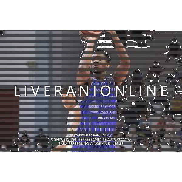 CasoniM/LMedia - Vanoli Basket Cremona VS Banco di Sardegna Sassari - Basket Supercoppa Italiana 10 settembre 2021 - Pala Radi, Cremona, Italia Nella foto: BATTLE Tyus (Banco di Sardegna Sassari) al tiro libero @CasoniM/LMedia/ AGENZIA ALDO LIVERANI SAS