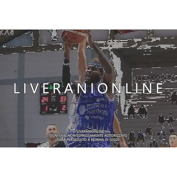 CasoniM/LMedia - Vanoli Basket Cremona VS Banco di Sardegna Sassari - Basket Supercoppa Italiana 10 settembre 2021 - Pala Radi, Cremona, Italia Nella foto: BURNELL Jason (Banco di Sardegna Sassari) in entrata @CasoniM/LMedia/ AGENZIA ALDO LIVERANI SAS