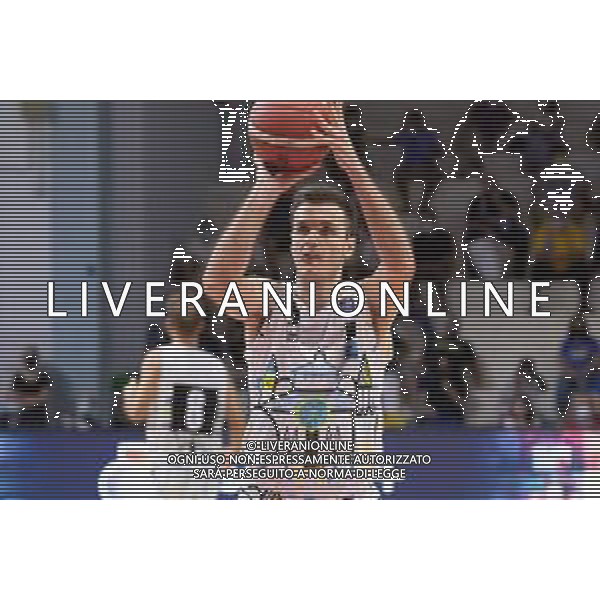 CasoniM/LMedia - Vanoli Basket Cremona VS Banco di Sardegna Sassari - Basket Supercoppa Italiana 10 settembre 2021 - Pala Radi, Cremona, Italia Nella foto: PECCHIA Andrea (Vanoli Cremona) al tiro libero @CasoniM/LMedia/ AGENZIA ALDO LIVERANI SAS