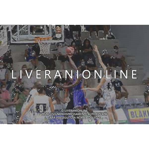 CasoniM/LMedia - Vanoli Basket Cremona VS Banco di Sardegna Sassari - Basket Supercoppa Italiana 10 settembre 2021 - Pala Radi, Cremona, Italia Nella foto: CLEMMONS Anthony (Banco di Sardegna Sassari) in entrata @CasoniM/LMedia/ AGENZIA ALDO LIVERANI SAS
