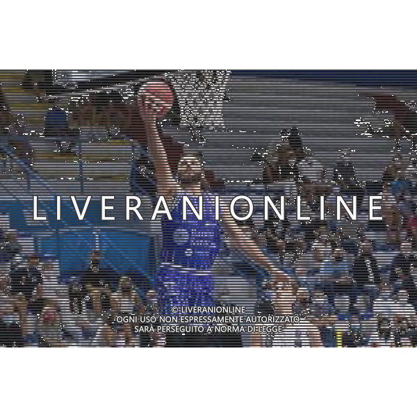 CasoniM/LMedia - Vanoli Basket Cremona VS Banco di Sardegna Sassari - Basket Supercoppa Italiana 10 settembre 2021 - Pala Radi, Cremona, Italia Nella foto: GENTILE Stefano (Banco di Sardegna Sassari) in appoggio @CasoniM/LMedia/ AGENZIA ALDO LIVERANI SAS