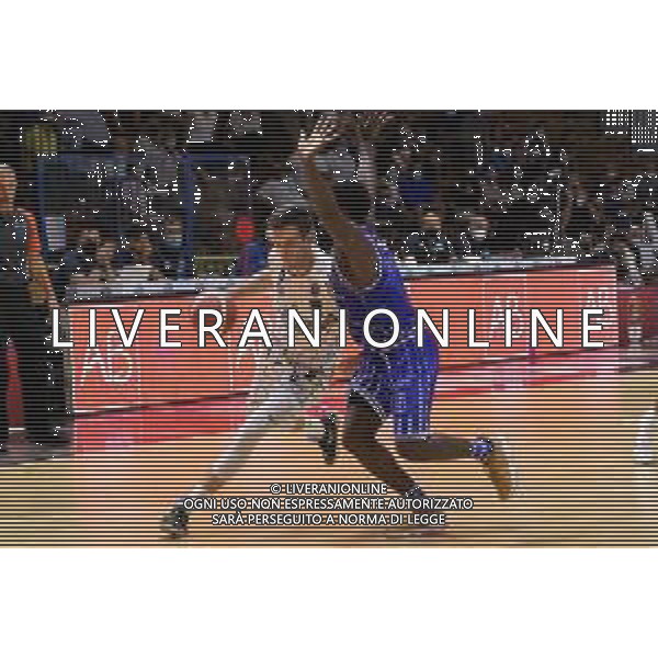 CasoniM/LMedia - Vanoli Basket Cremona VS Banco di Sardegna Sassari - Basket Supercoppa Italiana 10 settembre 2021 - Pala Radi, Cremona, Italia Nella foto: vPECCHIA Andrea (Vanoli Cremona) in palleggio @CasoniM/LMedia/ AGENZIA ALDO LIVERANI SAS