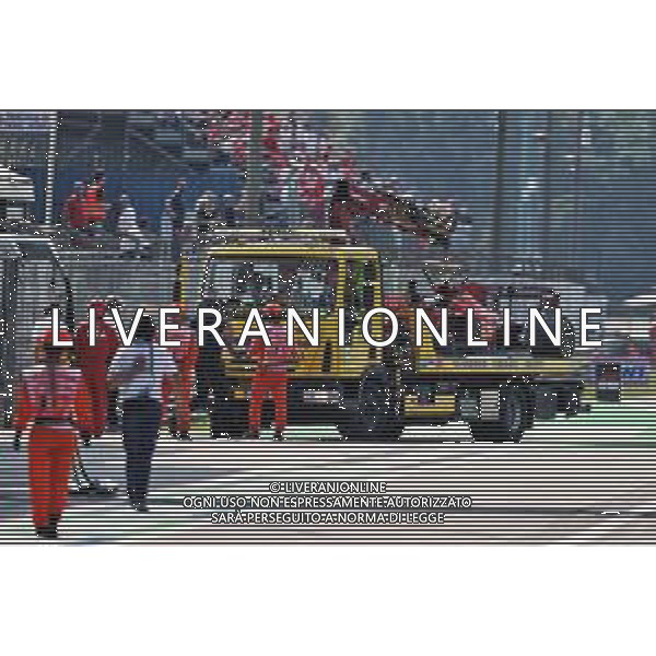 The Ferrari SF-21 of Carlos Sainz Jr (ESP) is recovered back to the pits on the back of a truck after he crashed in the second practice session. 11.09.2021. Formula 1 World Championship, Rd 14, Italian Grand Prix, Monza, Italy, Sprint Day. - www.xpbimages.com, EMail: requests@xpbimages.com © Copyright: Moy / XPB Images/ AGENZIA ALDO LIVERANI SAS - ITALY ONLY EDITORIAL USE ONLY