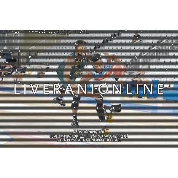 TommasiniR/LMedia - Germani Brescia VS GeVi Napoli - Basket Supercoppa Italiana 11 settembre 2021 - Pala Leonessa, Brescia, Italia Nella foto: Contrast between Frank Elegar - GeVi Napoli Basket and Michael Cobbins - Germani Basket Brescia @TommasiniR/LMedia AG ALDO LIVERANI SAS