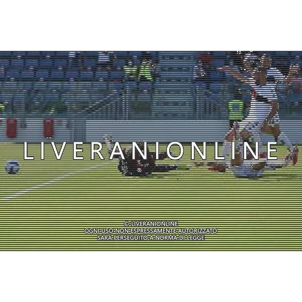 12-9-2021. Cagliari Calcio - Genoa Cricket and Football Club. 3° giornata Serie A calcio 2021-2022. Italia, Sardegna, Cagliari, Stadio Unipol Domus. Salvatore Moi/Aldo Liverani s.a.s. Nella foto: fallo su Joao Pedro Cagliari, con rigore segnato ed esultanza / AGENZIA ALDO LIVERANI SAS