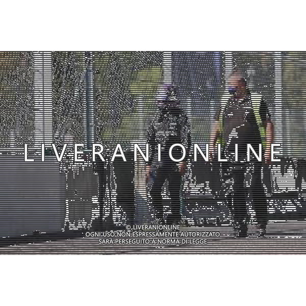 Lewis Hamilton (GBR) Mercedes AMG F1 retired from the race. 12.09.2021. Formula 1 World Championship, Rd 14, Italian Grand Prix, Monza, Italy, Race Day. - www.xpbimages.com, EMail: requests@xpbimages.com © Copyright: Charniaux / XPB Images / AGENZIA ALDO LIVERANI SAS - ITALY ONLY - EDITORIAL USE ONLY