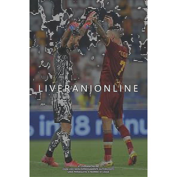 Roma vs Sassuolo Campionato Serie A TIM - 3 giornata Stadio Olimpico - Roma 12-09-2021 nella foto Esultanza finale Roma ©Federico Gaetano/ AGENZIA ALDO LIVERANI SAS