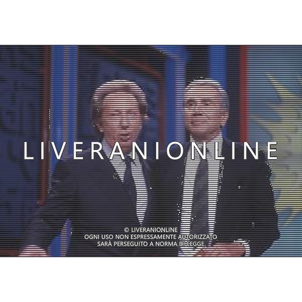 RETROSPETTIVA MIKE BONGIORNO PRESENTATORE TELEVISIVO NELLA FOTO MIKE BONGIORNO CON ENZO TORTORA AG ALDO LIVERANI SAS