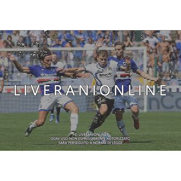 Genova 12.09.2021 Stadio Luigi Ferraris Sampdoria vs Inter Campionato Serie A 2021/2022 ©Manuela Viganti/Agenzia Aldo Liverani Nella foto: tommaso augello e nicolo barella ©VIGANTI/AGENZIA ALDO LIVERANI SAS