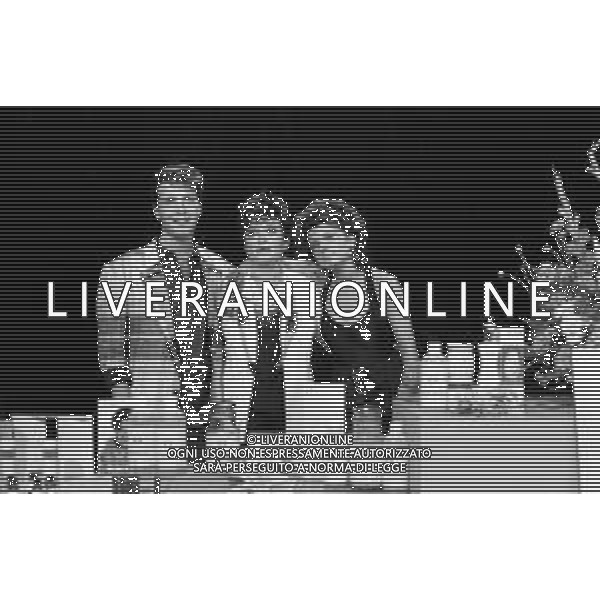 RETROSPETTIVA WANNA MARCHI PRESENTATRICE TELEVISIVA DURANTE IL \'WANNA MARCHI SHOW\' , TELEVENDITA DI PRODOTTI E CREME DIMAGRANTI SU RETE A NEL 1986 NELLA FOTO CON LA FIGLIA STEFANIA NOBILE E IL FIGLIO MAURIZIO NOBILE ©Archivio Giovanni Liverani / AGENZIA ALDO LIVERANI SAS