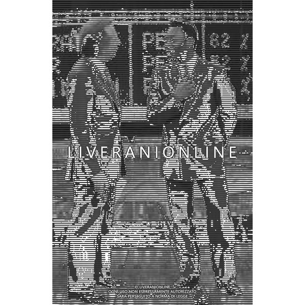 IL CALCIATORE BRASILIANO PELE\' EDSON ARANTES DO NASCIMENTO CON MIKE BONGIORNO OSPITE A \'PENTATLON\' A MILANO NEL 1987 - RETROSPETTIVA ©Archivio Giovanni Liverani / AGENZIA ALDO LIVERANI SAS