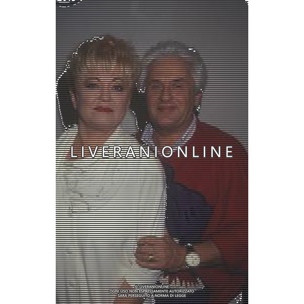 RETROSPETTIVA WANNA MARCHI PRESENTATRICE TELEVISIVA NELLA FOTO WANNA MARCHI CON IL COMPAGNO FRANCESCO CAMPANA IL GIORNO 17-12-1990 AG ALDO LIVERANI SAS