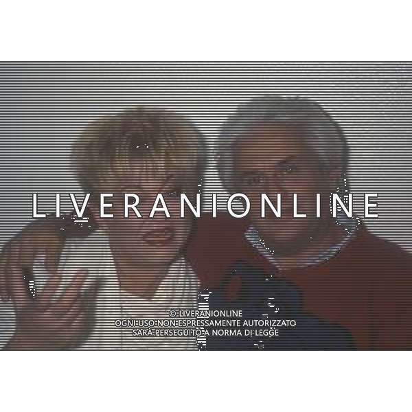 RETROSPETTIVA WANNA MARCHI PRESENTATRICE TELEVISIVA NELLA FOTO WANNA MARCHI CON IL COMPAGNO FRANCESCO CAMPANA IL GIORNO 17-12-1990 AG ALDO LIVERANI SAS
