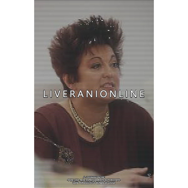 RETROSPETTIVA WANNA MARCHI PRESENTATRICE TELEVISIVA NELLA FOTO WANNA MARCHI NELL\'ANNO 1986 NEL SUO NEGOZIO AG ALDO LIVERANI SAS
