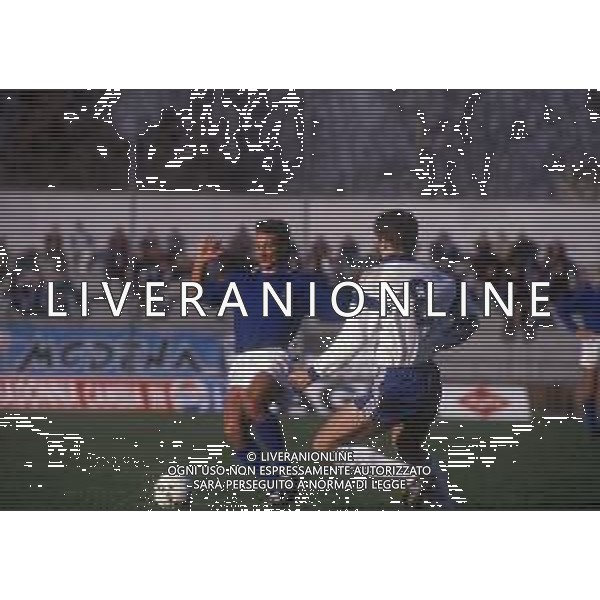 RETROSPETTIVA STEFANO SALVATORI CALCIATORE NELLA FOTO STEFANO SALVATORI CON LA MAGLIA DELLA NAZIONALE ITALIANA AG ALDO LIVERANI SAS 