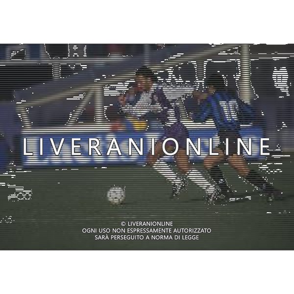 RETROSPETTIVA STEFANO SALVATORI CALCIATORE NELLA FOTO STEFANO SALVATORI CON LA MAGLIA DELLA FIORENTINA CALCIO AG ALDO LIVERANI SAS 