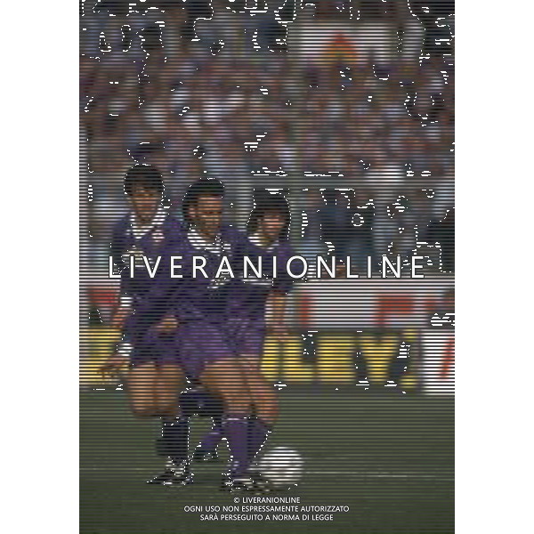 RETROSPETTIVA STEFANO SALVATORI CALCIATORE NELLA FOTO STEFANO SALVATORI CON LA MAGLIA DELLA FIORENTINA CALCIO AG ALDO LIVERANI SAS  