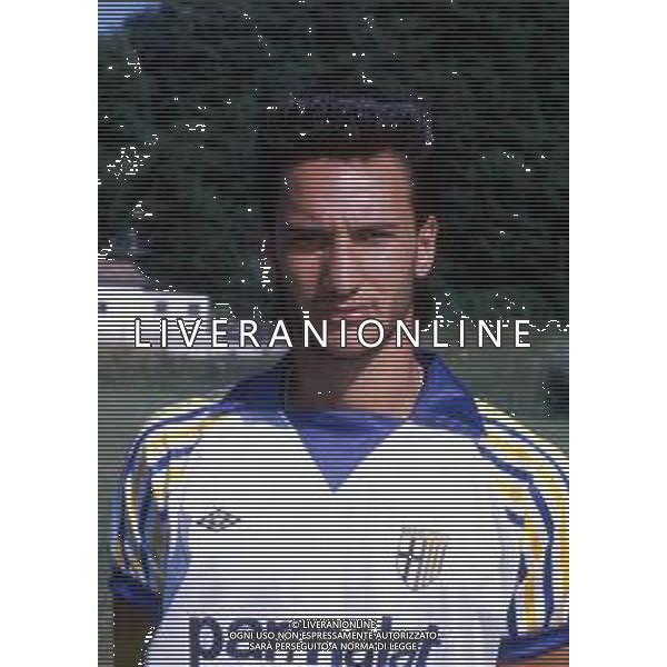 RETROSPETTIVA STEFANO SALVATORI CALCIATORE NELLA FOTO STEFANO SALVATORI CON LA MAGLIA DEL PARMA CALCIO AG ALDO LIVERANI SAS 