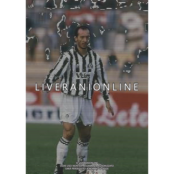 RETROSPETTIVA FAUSTO PIZZI CALCIATORE NELLA FOTO FAUSTO PIZZI CON LA MAGLIA DELL\'UDINESE CALCIO AG ALDO LIVERANI SAS
